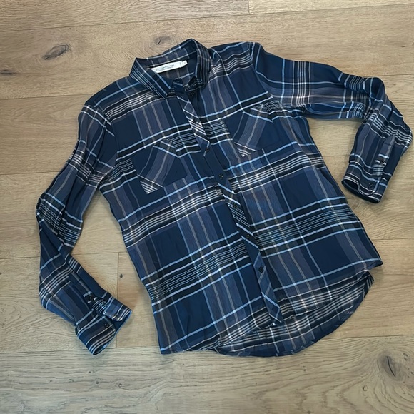 Blue and peach button down shirt - Picture 1 of 8